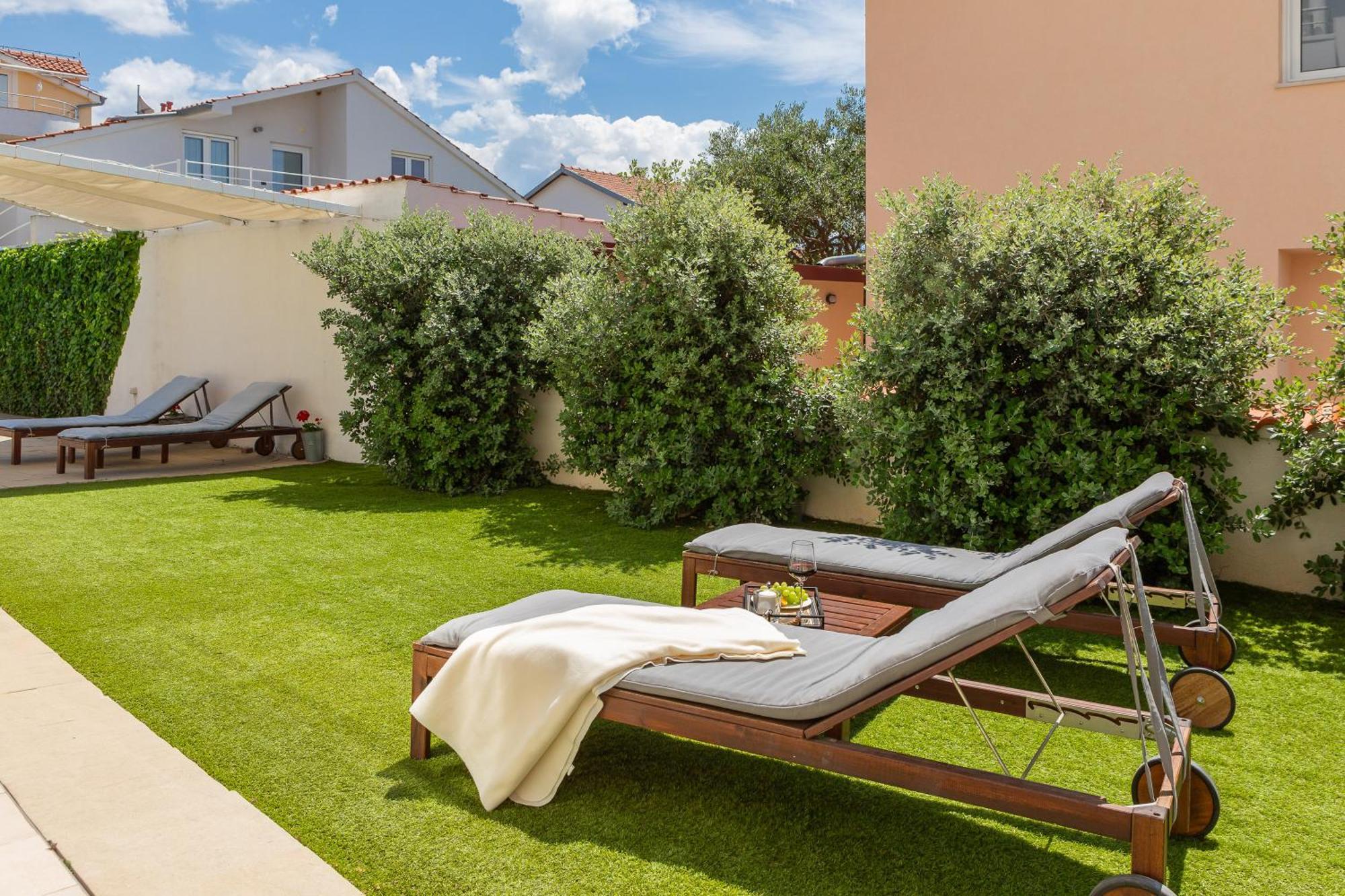Sea View Apartments Tihi II Vodice Exterior foto