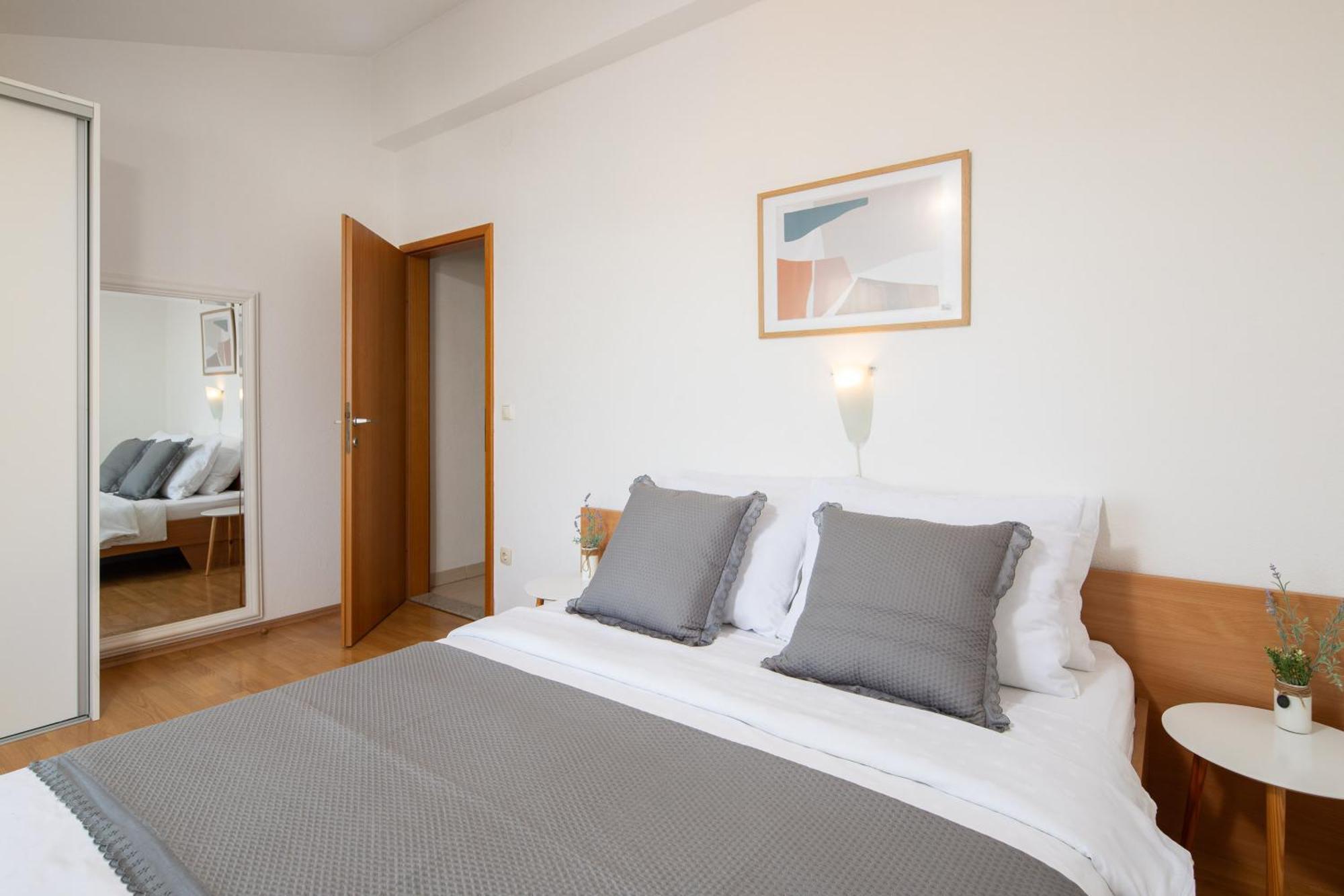 Sea View Apartments Tihi II Vodice Exterior foto