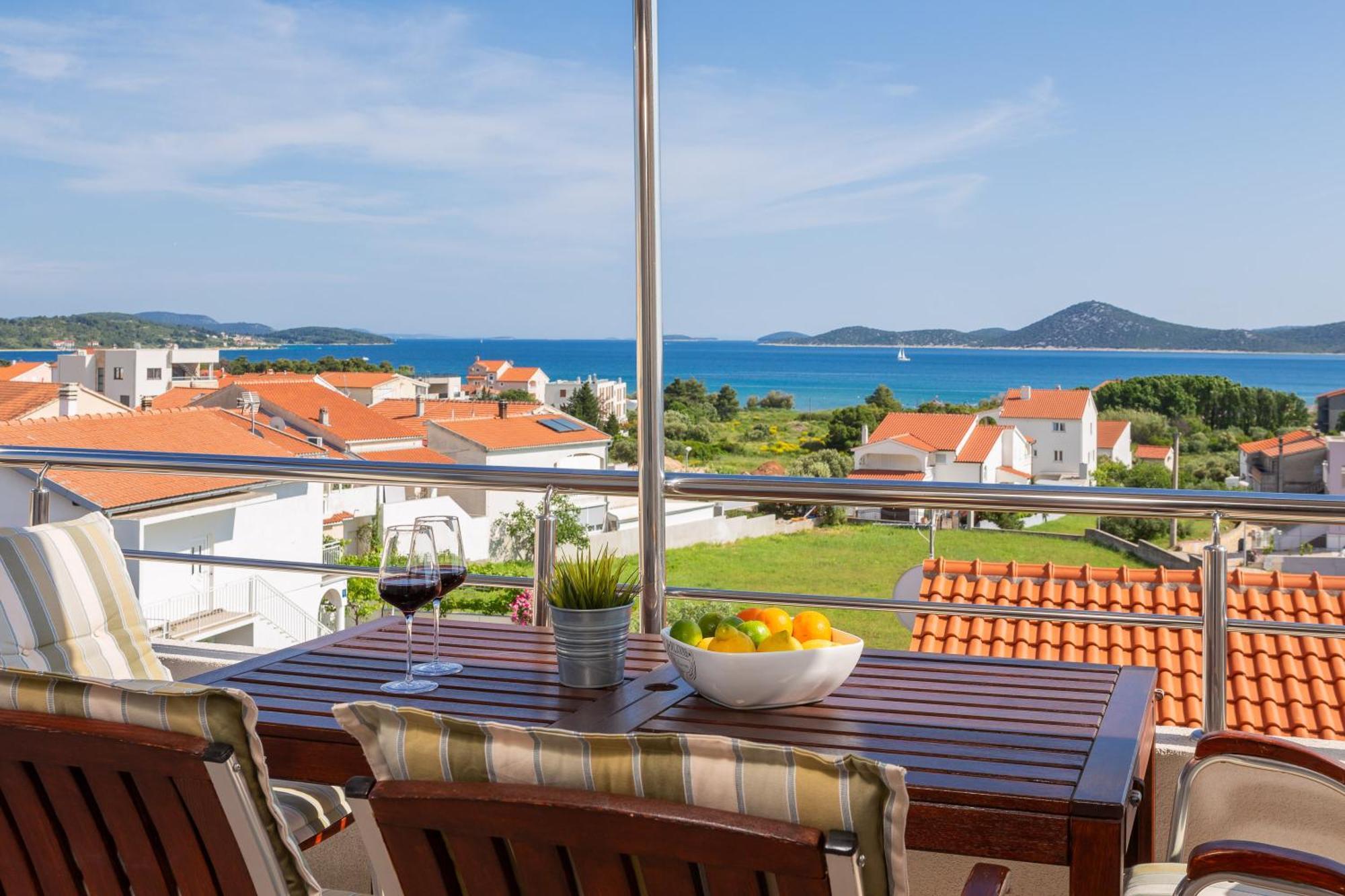 Sea View Apartments Tihi II Vodice Exterior foto